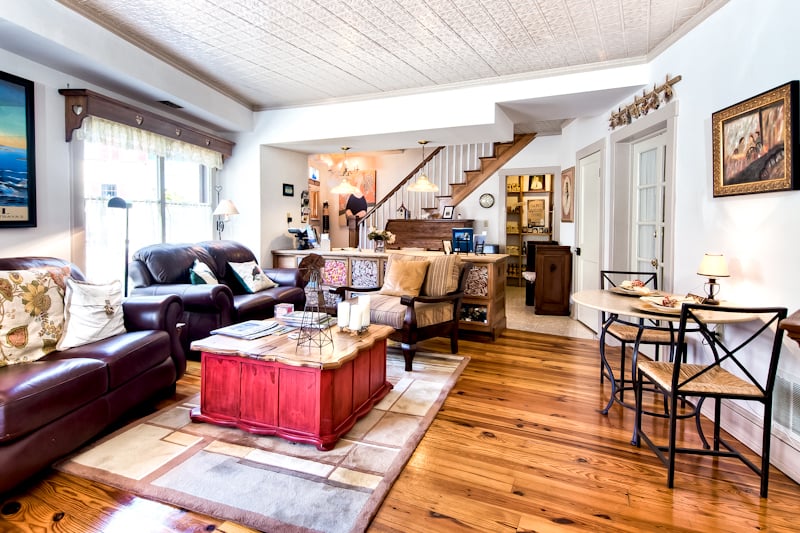 CHEZ AMIS BED & BREAKFAST Updated September 2024 20 Reviews 85