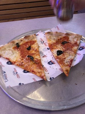 Claudio's Pizza by null