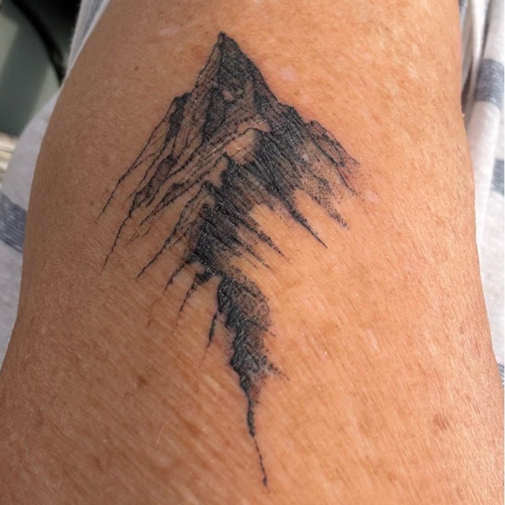 Meet Katie Bee | Tattoo artist and Tattoo shop owner - SHOUTOUT ARIZONA, image size:1000x1000