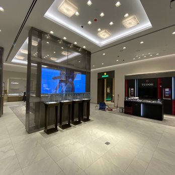 DSignage - Transparent Video Wall - Graphic Design Near Me - Key Biscayne, Florida