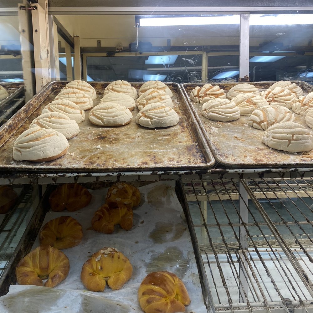 La Reynera Bakery - Conches - Bakeries Near Me - Hidalgo, Texas