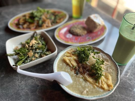 Oun Lido’s by null