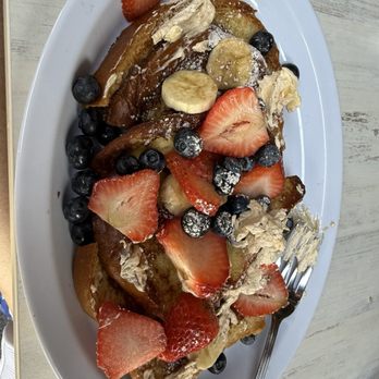 Lincoln Square Pancake House - Berry French Toast - Pancakes Near Me - Fishers, Indiana
