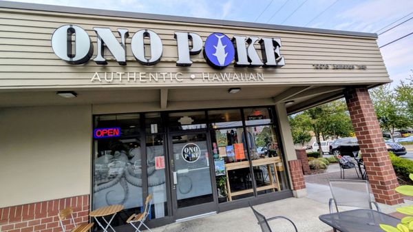 Ono Authentic Hawaiian Poke by null