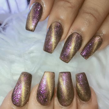 Quality Nails & Spa - Chrome nails - Nail Salons Near Me - Long Beach, California