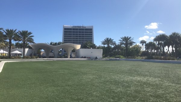 Las Olas Oceanside Park by null