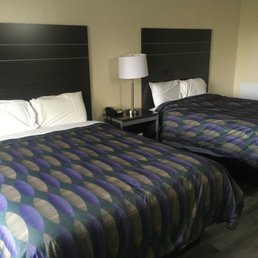 Two queen beds.