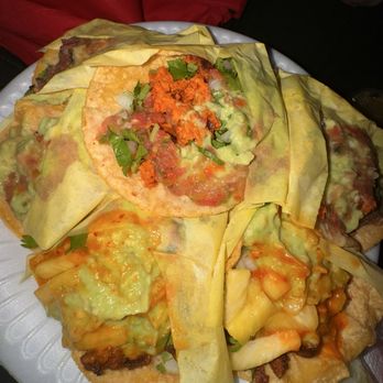 323 Tacos - Chorizo on top & Al pastor with pineapples tacos - Tacos Near Me - Sacramento, California 323 Tacos - Chorizo on top & Al pastor with pineapples tacos - Tacos Near Me - Sacramento, California