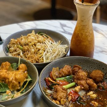 Kin Long Beach - Bang Bang Shrimp COLOSSAL CRAB MEAT PAD THAI Nutty Chicken Thai Iced Tea - Thai Near Me - Long Beach, California