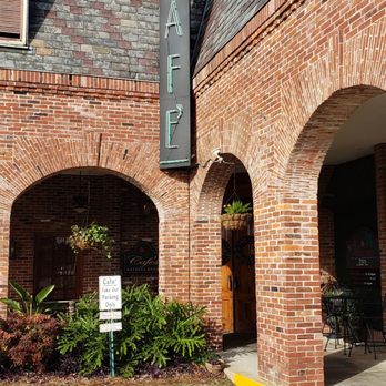Cafe Americain - American Near Me - Baton Rouge, Louisiana