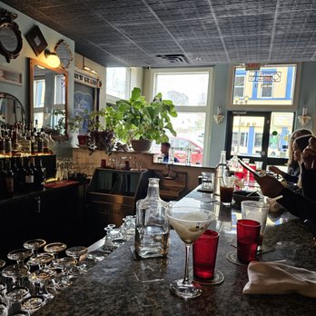 Tongue In Cheek - New American Near Me - Saint Paul, Minnesota