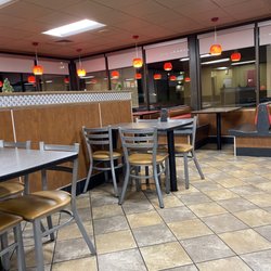 Clean dining room