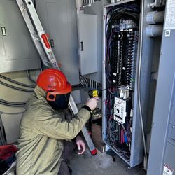 Ampro Electric - 400 amp service panel for a gas station