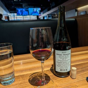 Doc B's Restaurant + Bar - Slo Down Red Blend - New American Near Me - Chicago, Illinois