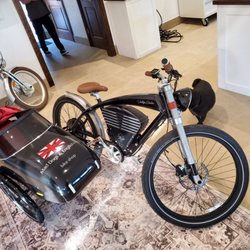 Mad Dogs & Englishmen Bike Shop