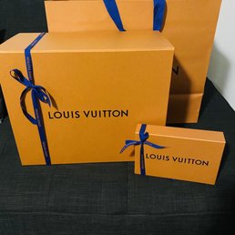 My Mother's Day gift: wallet and bag!