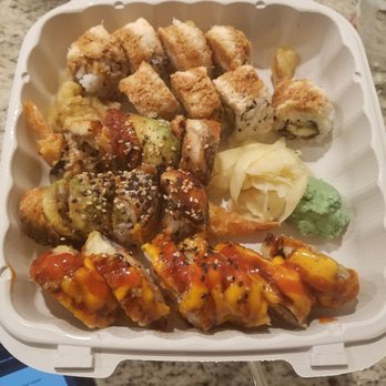 Toro - Nice looking rolls but flavorless and smaller in size - Sushi Bars Near Me - Carmel, California