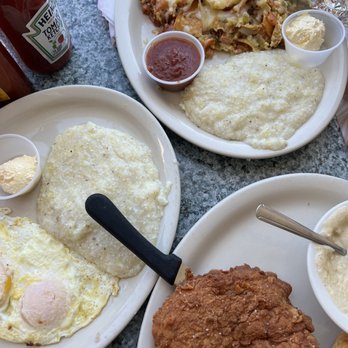 Avalon Diner - Chicken Fried Steak - Diners Near Me - Houston, Texas