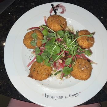 Vanderpump A Paris - Goat cheese cakes (yes please!) - French Near Me - Las Vegas, Nevada Vanderpump A Paris - Goat cheese cakes (yes please!) - French Near Me - Las Vegas, Nevada