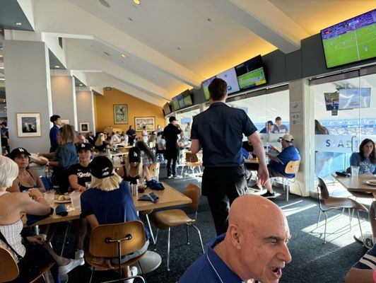 1000 Vin Scully Ave by null