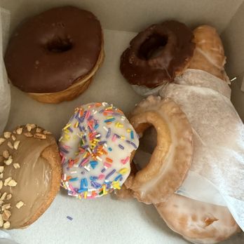 Red's Donuts - Donuts Near Me - Monterey, California Red's Donuts - Donuts Near Me - Monterey, California