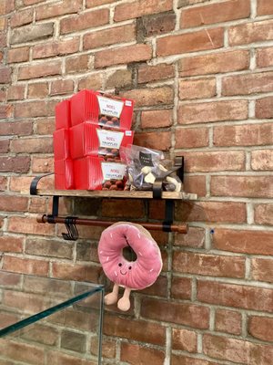 Caroline’s Donuts by null