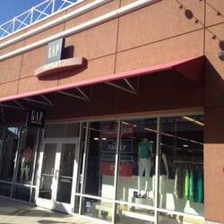 Gap Outlet