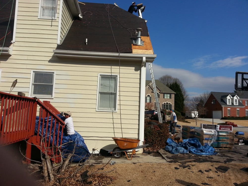 Slide of 404 The Roof