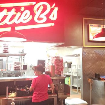Hattie B's Hot Chicken - Birmingham - Sandwiches Near Me - Birmingham, Alabama