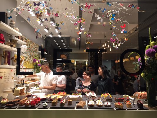 L'ETO Brompton Road by null