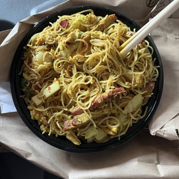 Wok Fire - Singapore noodle with 5 big  shrimp bbq pork and tasty chicken - Chinese Near Me - Peoria, Arizona