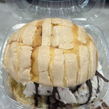 Bajo Zero - Concha. - Ice Cream & Frozen Yogurt Near Me - Hutto, Texas