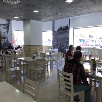 La Toscana - Cafeteria Near Me - Seville, SE