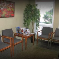 Robert J Kudla - Amazing Smiles Dental - Customer waiting area
