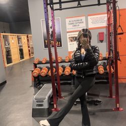 HOTWORX - Fullerton, CA - Brea, Blvd - Equipment