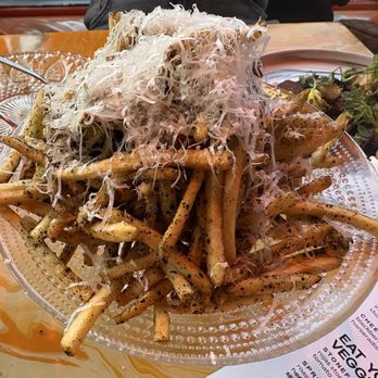 Shuggie’s - Fries - Wine Bars Near Me - San Francisco, California
