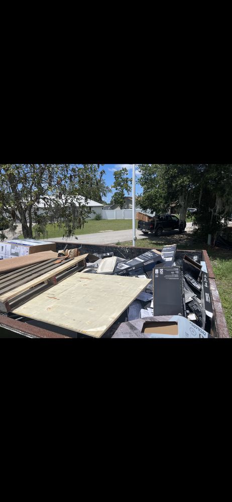 Slide of Uniq Services