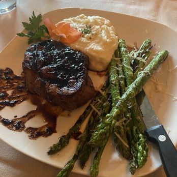Arbor House Restaurant - Filet mignon - Seafood Near Me - Talent, Oregon Arbor House Restaurant - Filet mignon - Seafood Near Me - Talent, Oregon