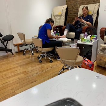 JC Nail and Spa - Spa pedicure - Nail Technicians Near Me - Brooklyn, New York