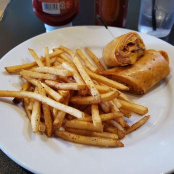 Elliott's On Congress - Breakfast burrito - Bars Near Me - Tucson, Arizona Elliott's On Congress - Breakfast burrito - Bars Near Me - Tucson, Arizona