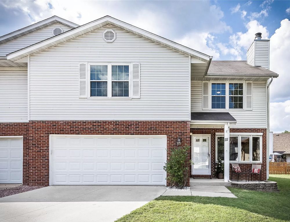 JULIE MAYFIELD KELLER WILLIAMS MARQUEE Updated August 2024 1254