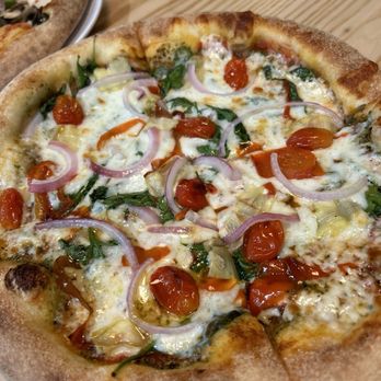 Flippers Pizza - MyPie California Classic Pizza - Pizza Near Me - Tampa, Florida Flippers Pizza - MyPie California Classic Pizza - Pizza Near Me - Tampa, Florida
