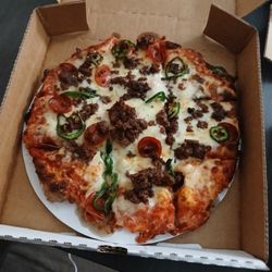 029 Pizza - Hamburger, pepperoni, hamburger, meat, pizza