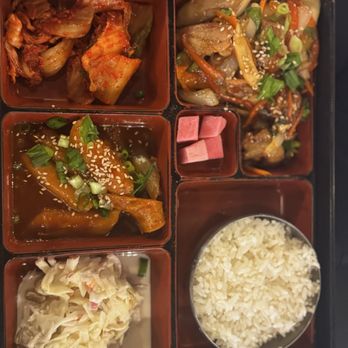 Pocha 93 - Teriyaki chicken bento box - Cocktail Bars Near Me - Orlando, Florida