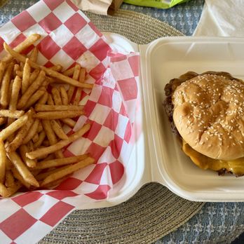 Cartwright's Market - Yes, yes, Look at the size of the burger. Amazing taste, texture and quality. - Grocery Near Me - Grants Pass, Oregon Cartwright's Market - Yes, yes, Look at the size of the burger. Amazing taste, texture and quality. - Grocery Near Me - Grants Pass, Oregon