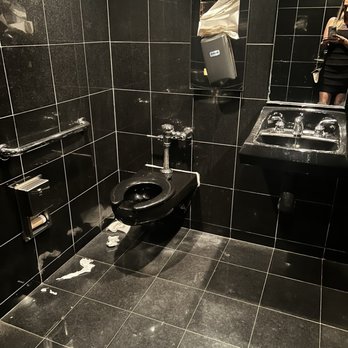 Morton's The Steakhouse - Women's bathroom - Steakhouses Near Me - West Palm Beach, Florida Morton's The Steakhouse - Women's bathroom - Steakhouses Near Me - West Palm Beach, Florida