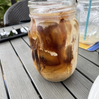 Table 23 - Lucky goat cold brew - New American Near Me - Tallahassee, Florida