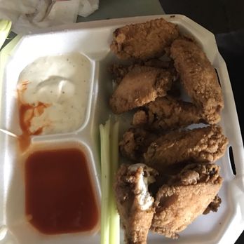 Stella's Place - Best wings ever! - Barbeque Near Me - Milton, Florida