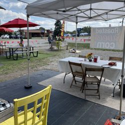 Bird Dogz - Outdoor Seating