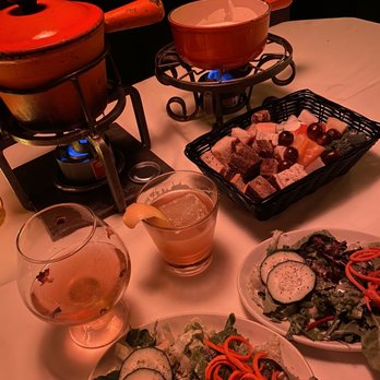 Geja's Cafe - First course.... premier dinner (Shrimp and Chicken) - Fondue Near Me - Chicago, Illinois